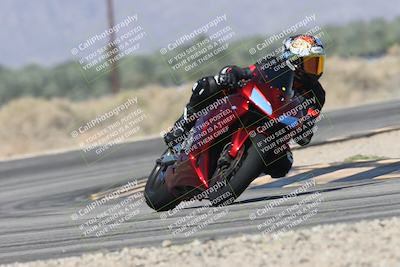 media/Oct-13-2025-Moto Forza (Mon) [[a66d839500]]/3-B Group/Session 3 (Turn 16)/